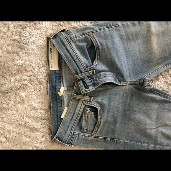 rag and bone light wash denim skinny jeans - Picture 4 of 4